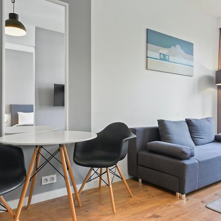 Rentplanet - Apartament Slawinska Varsovia Exterior foto
